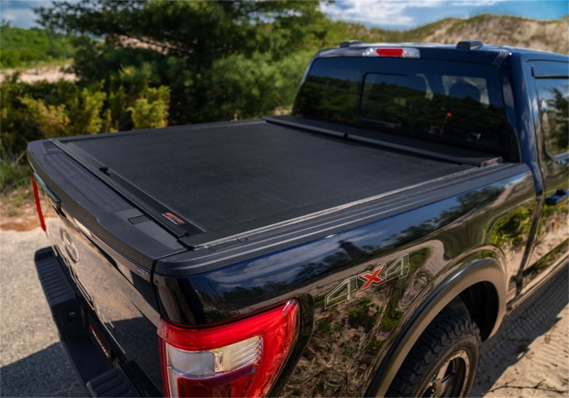 Roll-N-Lock 2020 Jeep Gladiator 5ft bed M-Series Retractable Tonneau Cover
